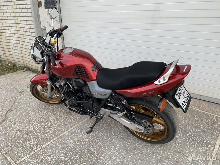 Мотоцикл Honda cb400sf