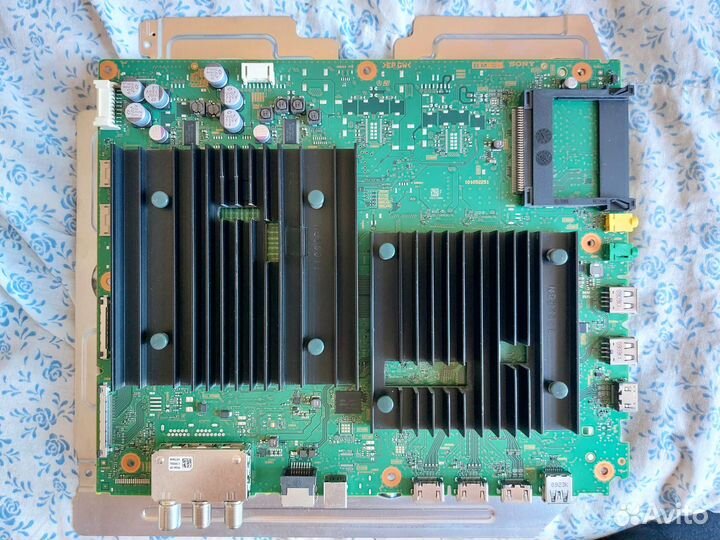 Main и sensor платы от телевизора Sony XR-65A80J