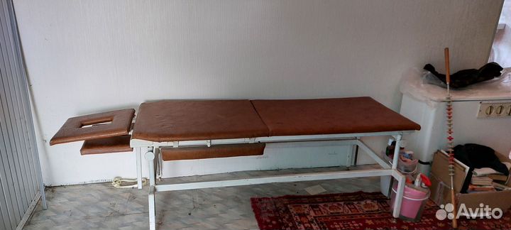 Массажный стол