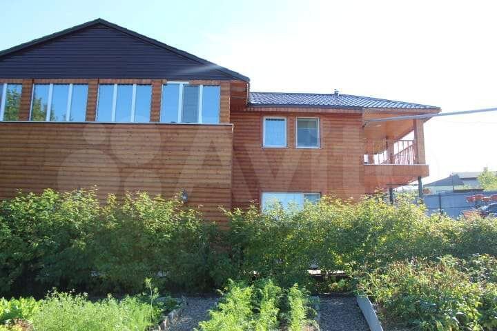 Дом 294,5 м² на участке 12,8 сот.