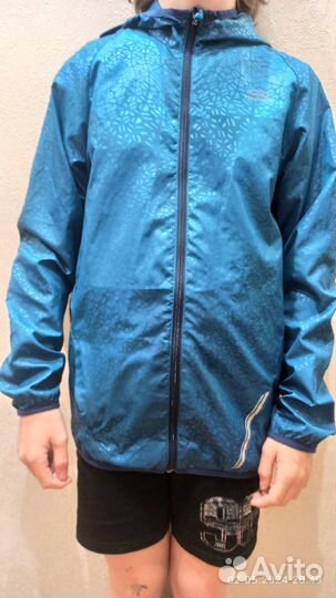 Ветровка Decathlon