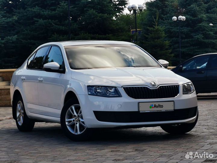 Skoda Octavia 1.6 AT, 2015, 99 500 км