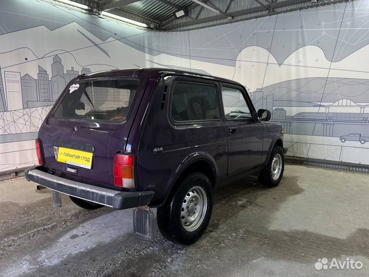 LADA 4x4 (Нива) 1.7 МТ, 2002, 235 000 км