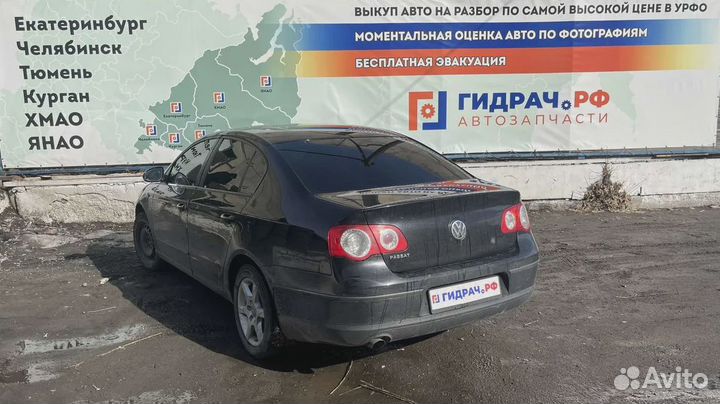 Стекло двери задней левой Volkswagen Passat B6 3C5