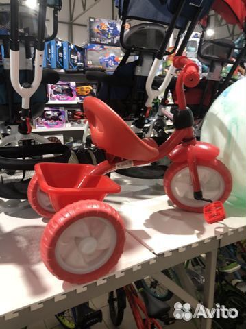Трехколесный велосипед / Чижик