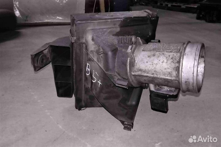 Расходомер воздуха Volkswagen Passat B5+