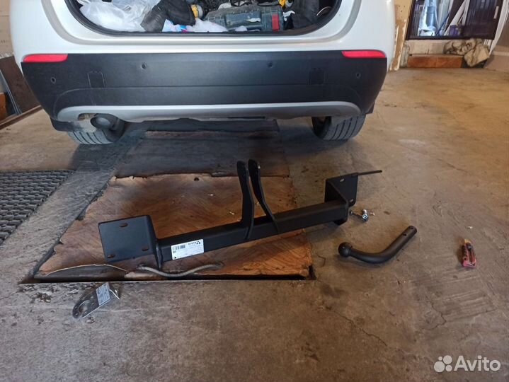 Фаркоп Avtos BM 04 на BMW X1 (E84) 2009-2015