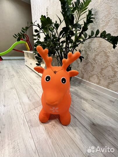 Игрушка прыгун олень