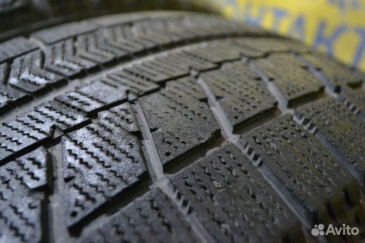 Bridgestone Blizzak VRX 225/60 R16