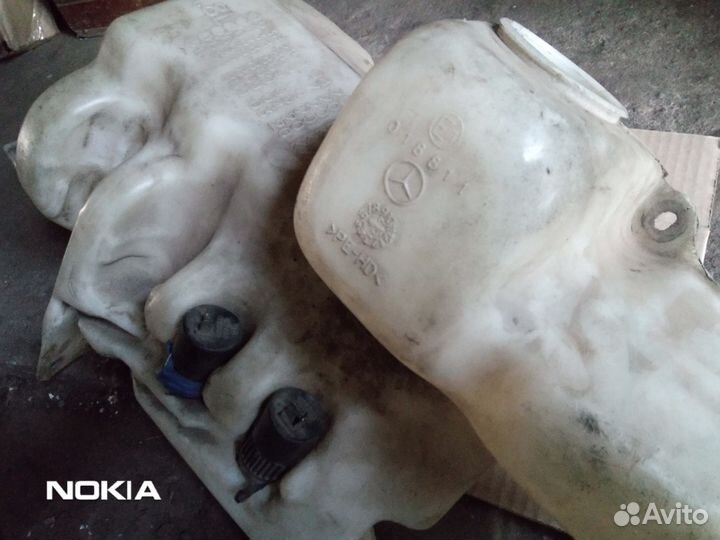 Бачок омывателя Мерседес вито