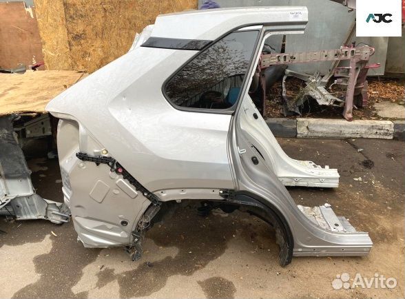Четверть задняя правая Toyota RAV-4 (XA50)
