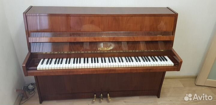 Пианино petrof