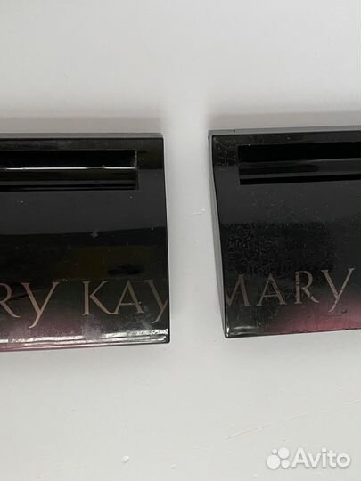 Футляр для теней, румян, пудры Mary Kay