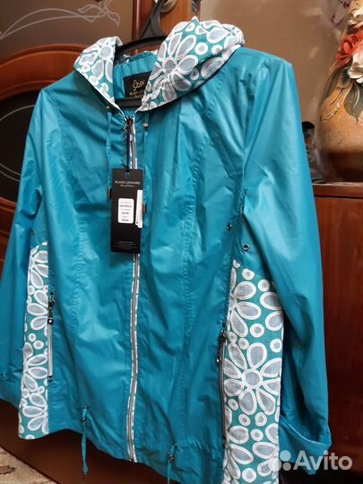 Женская ветровка