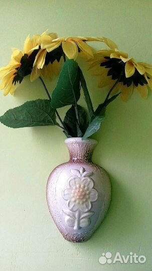 Ваза для цветов настенная