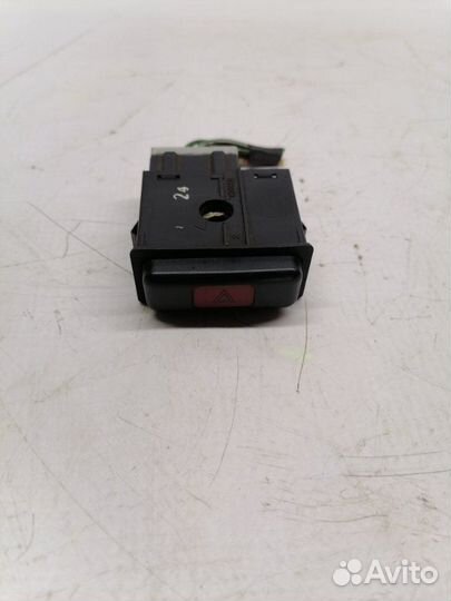 Кнопка аварийной сигнализации Honda Accord CD5