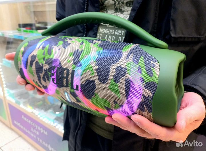 Портативная беспроводная колонка jbl