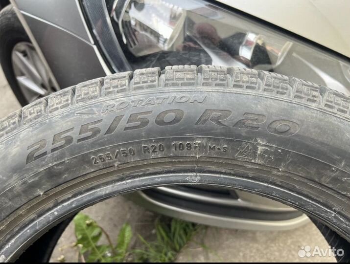 Pirelli Ice Zero 255/50 R20