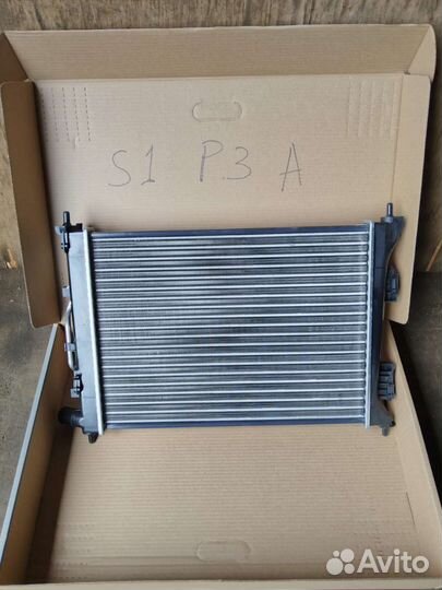 Радиатор охлаждения Hyundai Solaris 1 АКПП