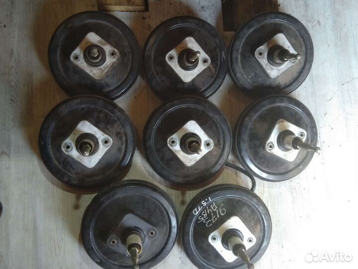 Вакуум тормозной Volkswagen Passat B5