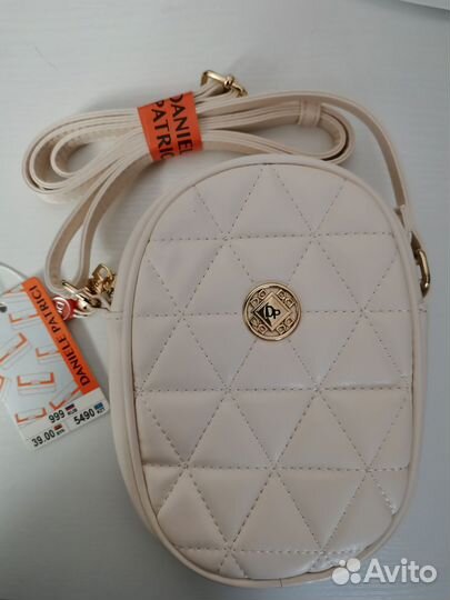 Маленькая летняя сумочка бежевая