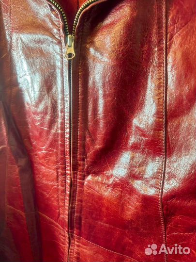 Винтажный кожаный плащ вишневого цвета