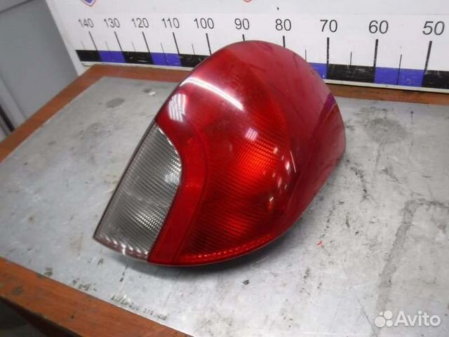 Фонарь задний левый Ford Mondeo 2 1.6 1997