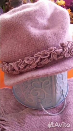 Теплый берет и шарф