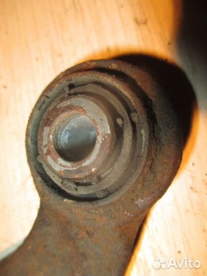 Рычаг задний верхний