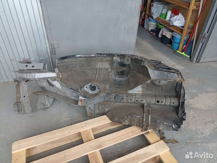 Задняя левая четверть honda CR-V 3