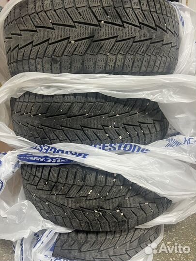 Hankook Winter I'Cept IZ2 215/50 R17