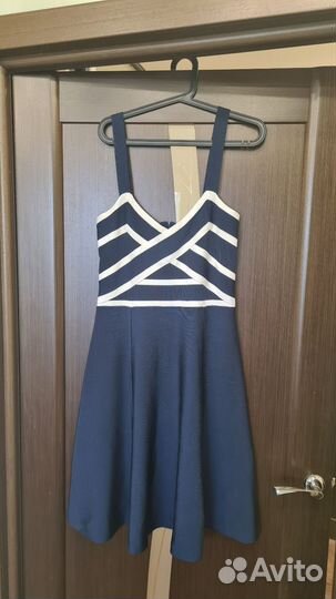 Платье guess 48 L