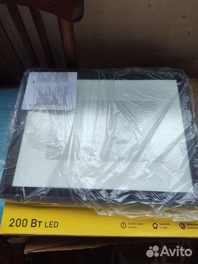 Светодиодный прожектор 200 вт