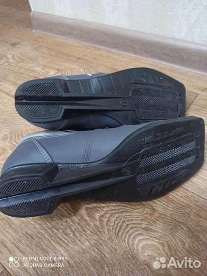 Лыжные ботинки 35 размер