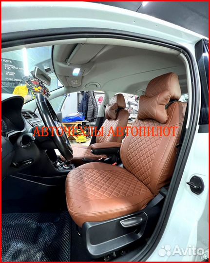 Чехлы Автопилот Volkswagen Polo 5 Sd из экокожи