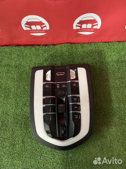 Плафон салона Porsche Cayenne 958s(6488)