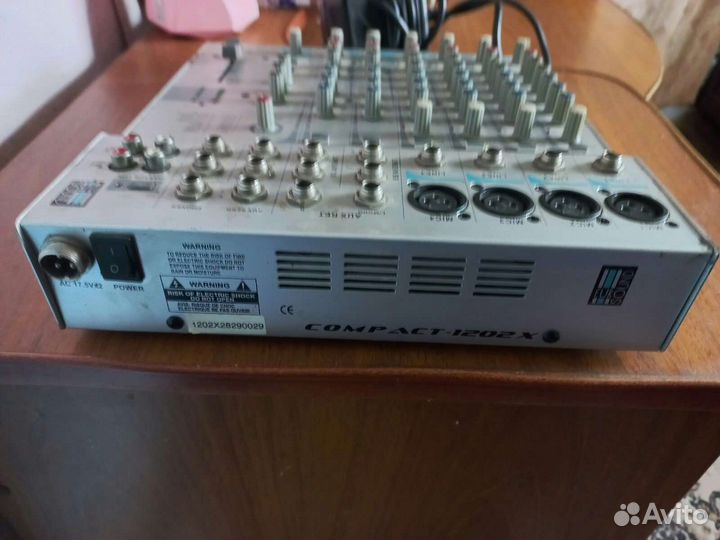 Микшерный пульт