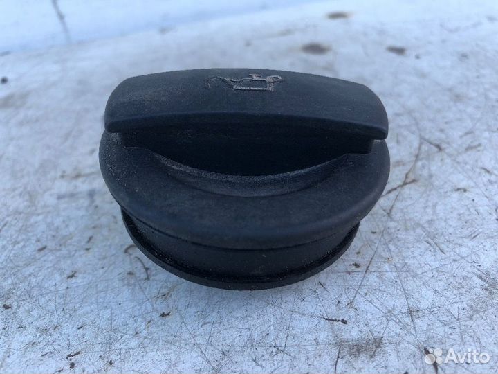 Крышка масло горловины Audi A8 D3 4.2 BGH 2005г