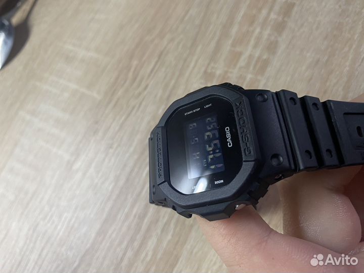 Часы Casio g-shock DW5600