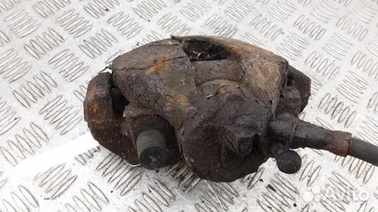 Суппорт тормозной передний правый ford C-MAX 1 (DN