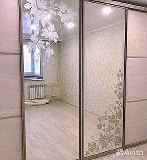 Шкаф- купе новый