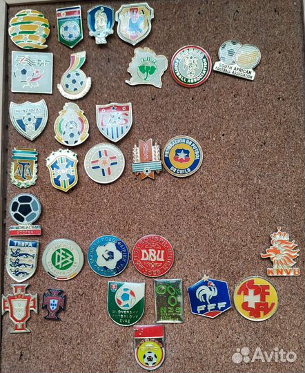 Значки футбольных клубов
