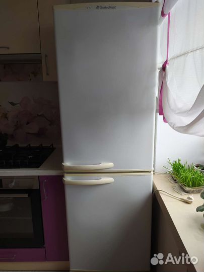 Холодильник бу