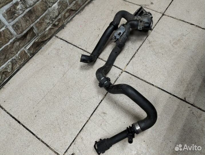 Патрубок системы охлаждения Volvo Xc90 2 2.0 dizel