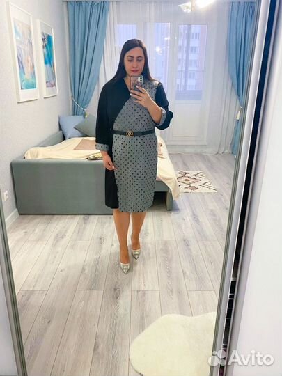 Платье-футляр строгое. Новое