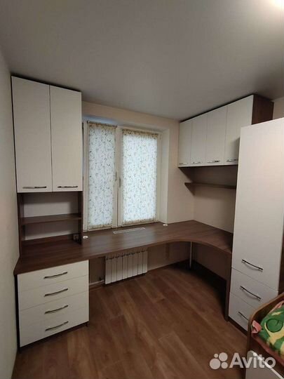 Рабочая зона у окна