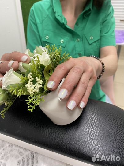 Нужна модель на маникюр