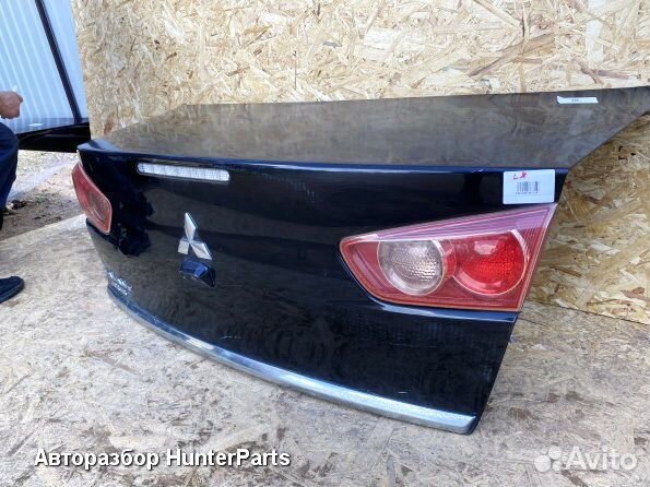 Mitsubishi Lancer 10 крышка багажника в сборе