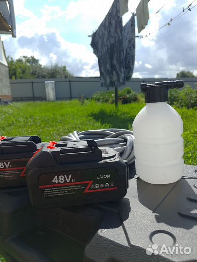 Автомойка аккумуляторная высокого давления