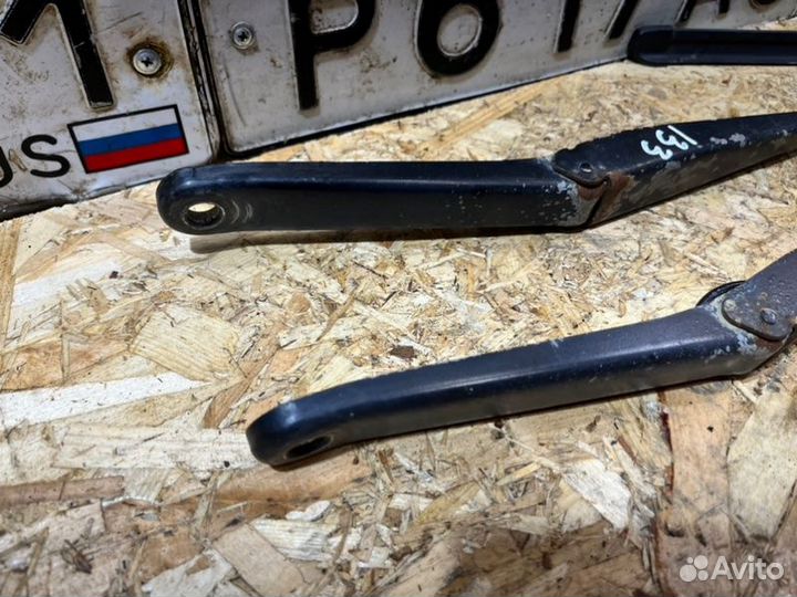 Поводки дворников Ford Focus 2 седан 2.0 2008